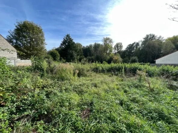 Terrain à bâtir de 6120 m2 à Etampes