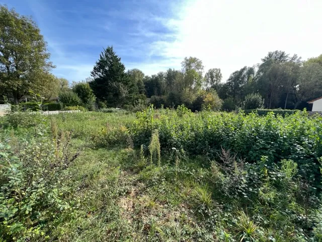 Terrain à bâtir de 6120 m2 à Etampes 