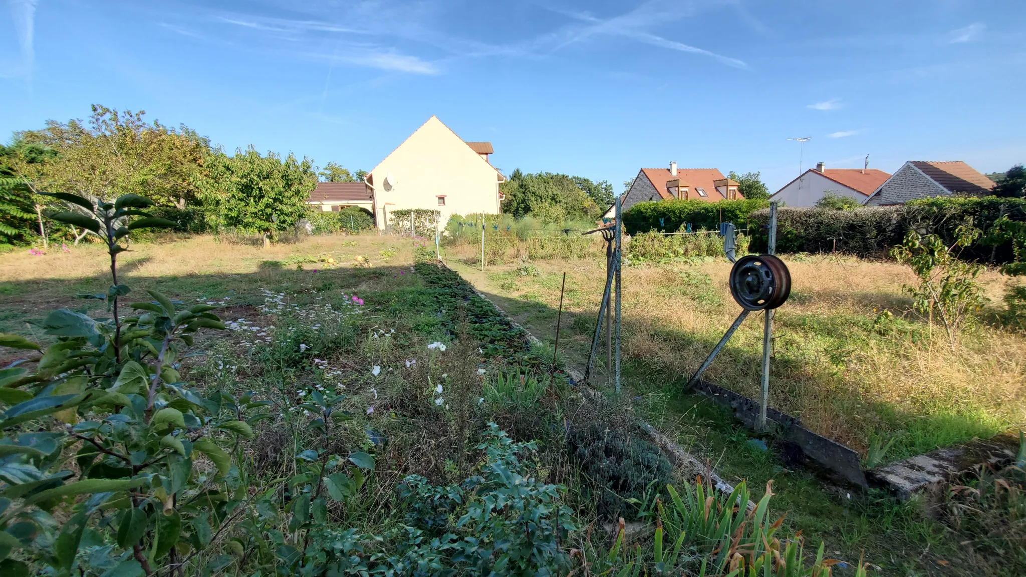 Terrain Clos de 700m2 à Brières-les-scellés, 5 Min d'Etampes 