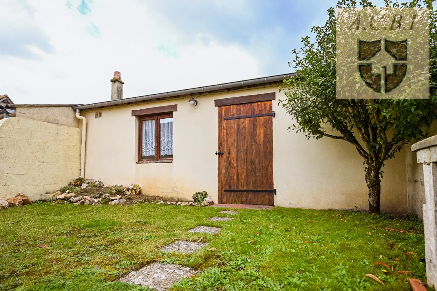 Maison de Bourg à Vibraye avec Jardin et Dépendance 