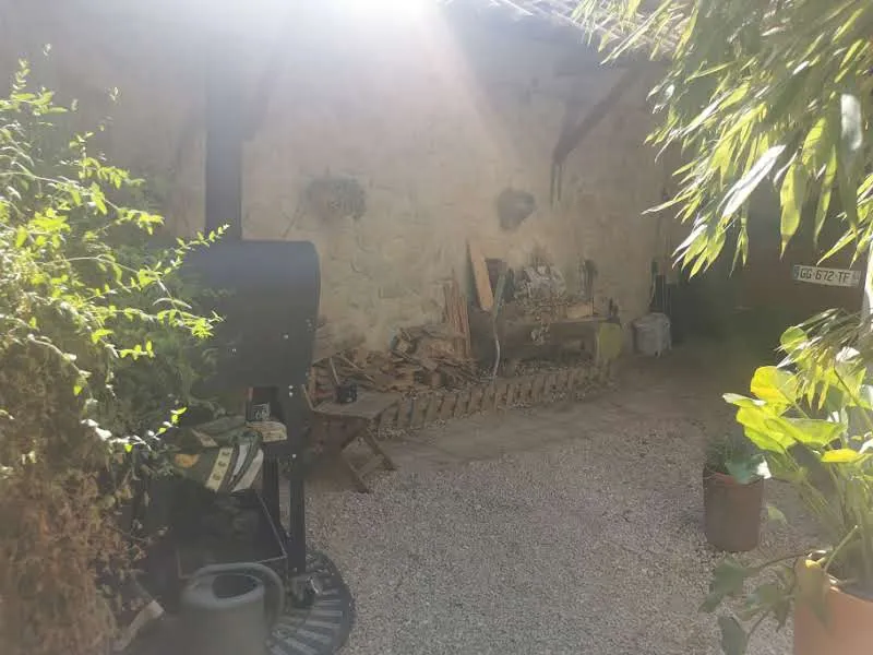 Maison de village avec terrasse et garage à Bollene 