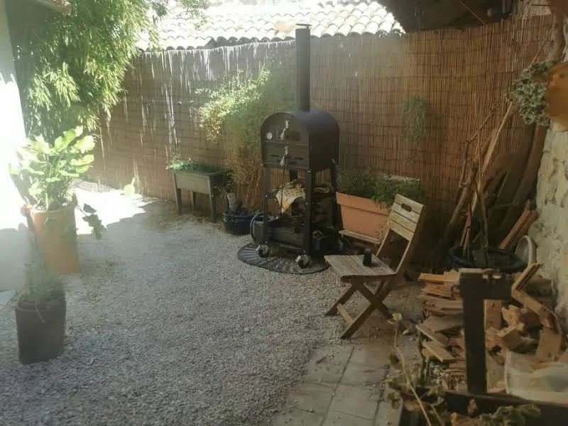 Maison de village avec terrasse et garage à Bollene 