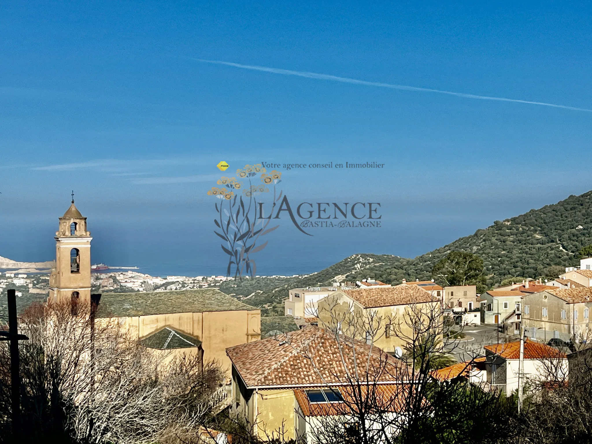 Appartement à vendre à SANTA REPARATA - Vue mer et montagnes 