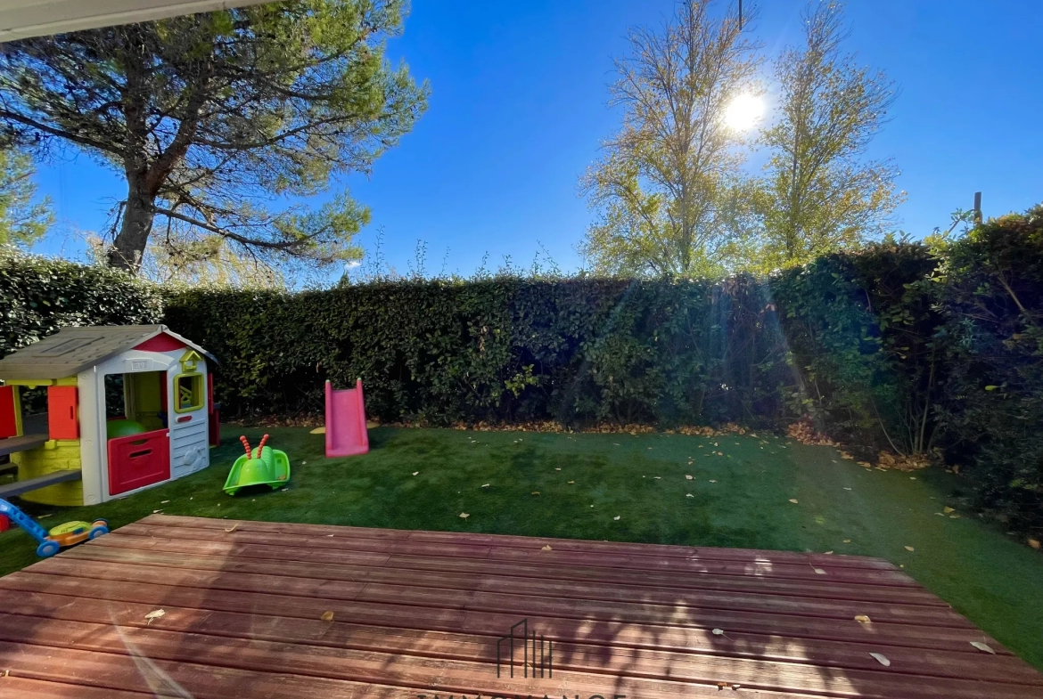 Appartement quatre pièces avec jardin à Grabels 