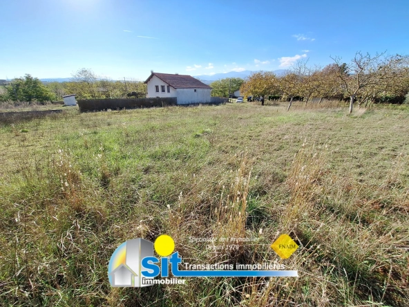 Terrain à bâtir à Saint-Alban-du-Rhône (38370)