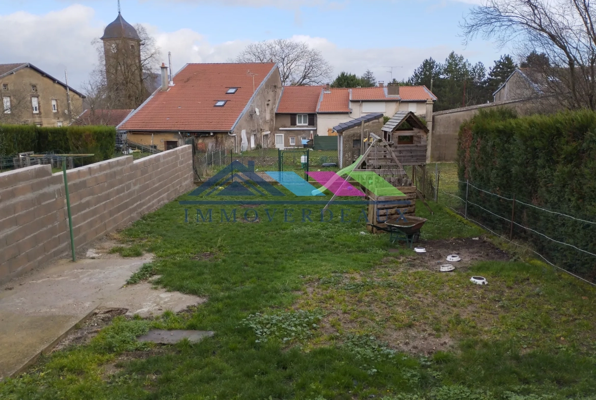 Maison rénovée avec 4 chambres à Ogéviller 