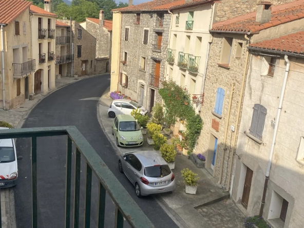 Maison de Village avec Garage et Jardin non attenant à Haut Vallespir