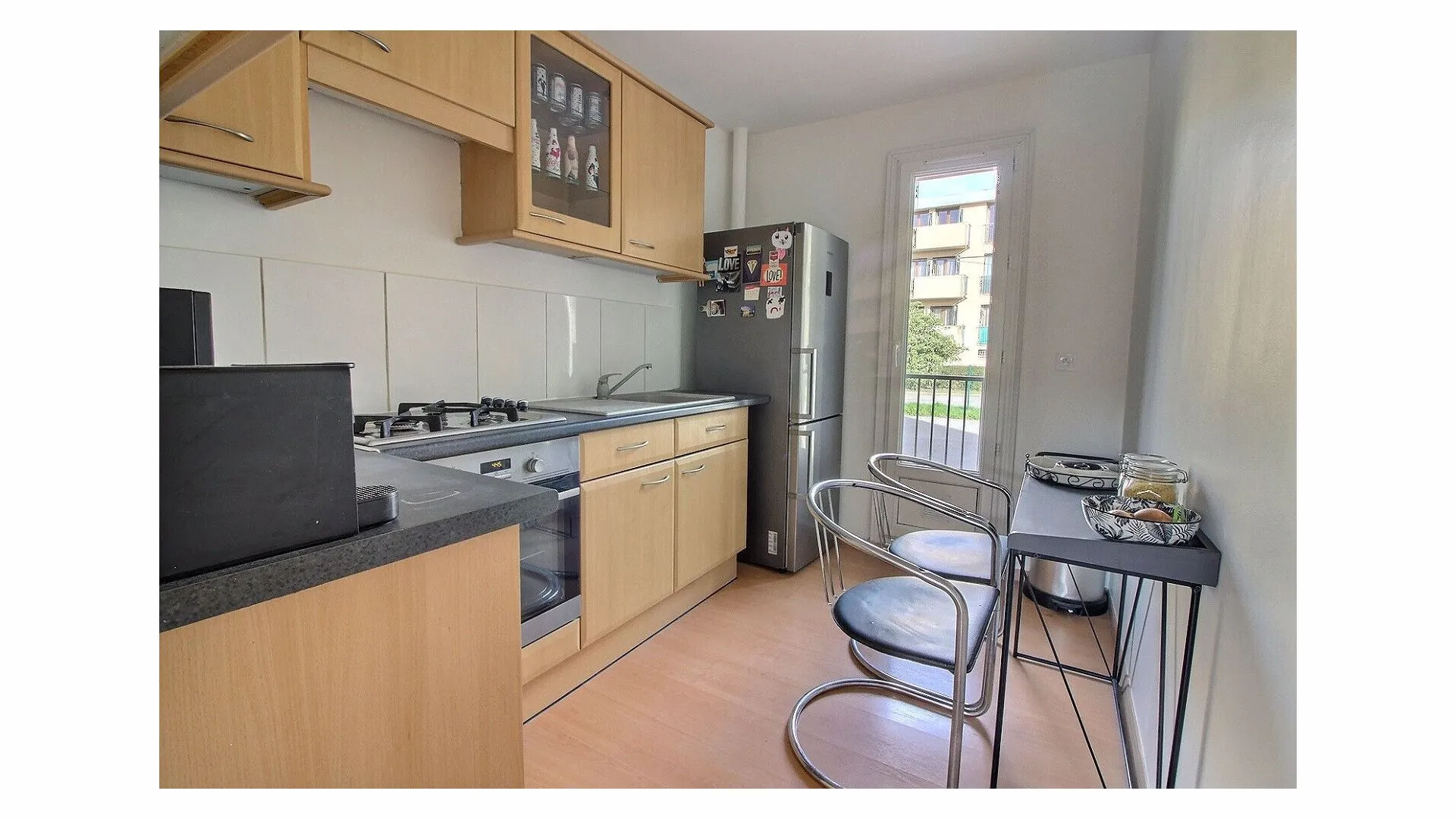 Appartement Type 3 Traversant à Aix les MILLES 13290 