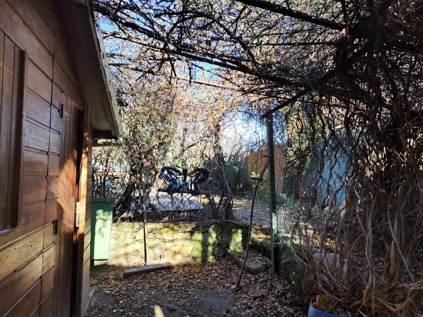 Maison de village rénovée avec jardin à Peynier 