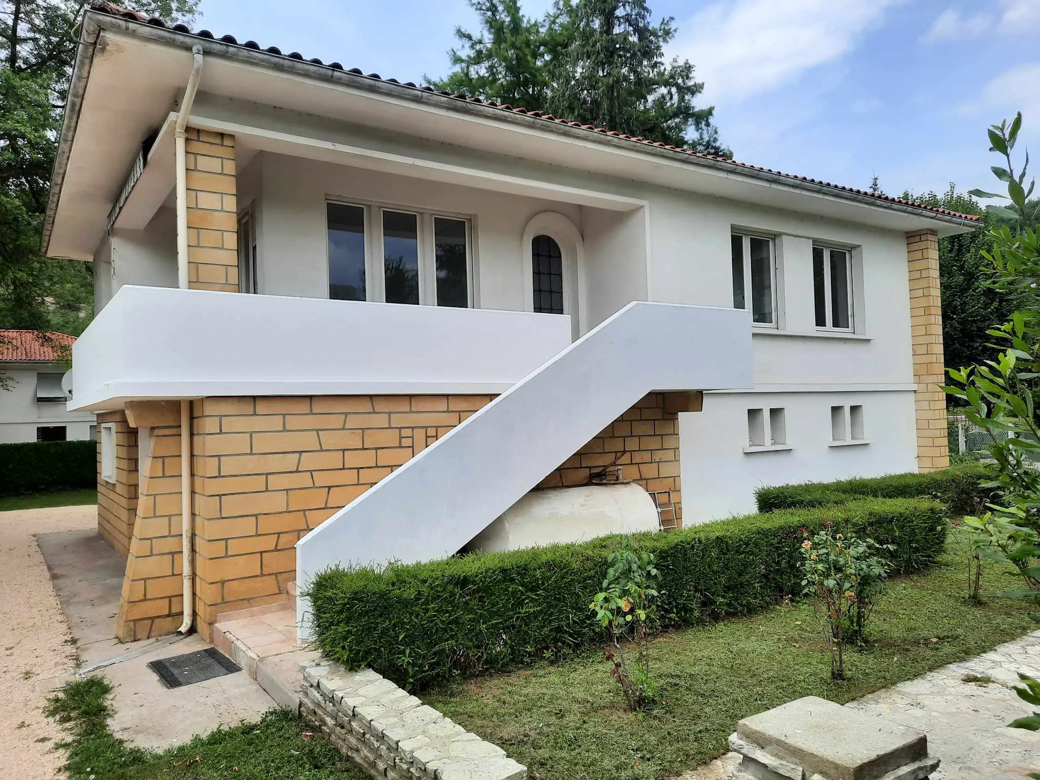 Maison à Sauveterre La Lémance - Belle maison avec grand parc ombragé 