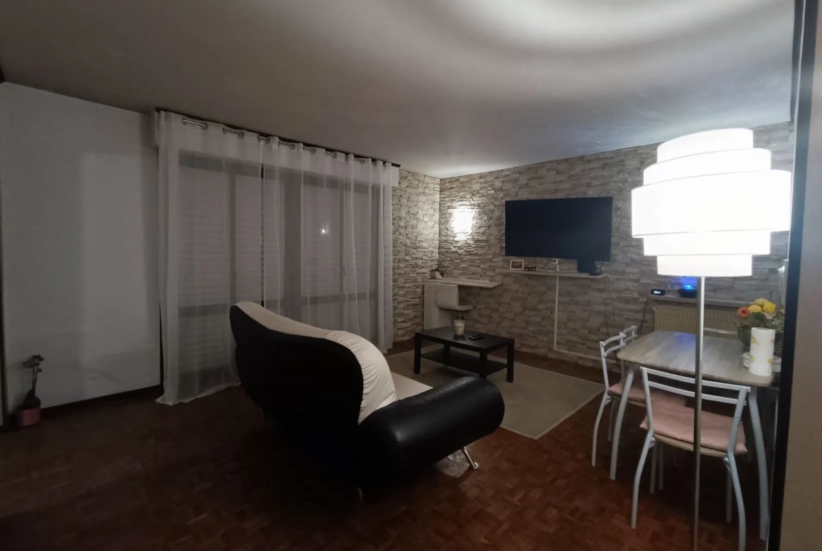 Appartement F3 bis Vendu loué et meublé à Brive la Gaillarde 