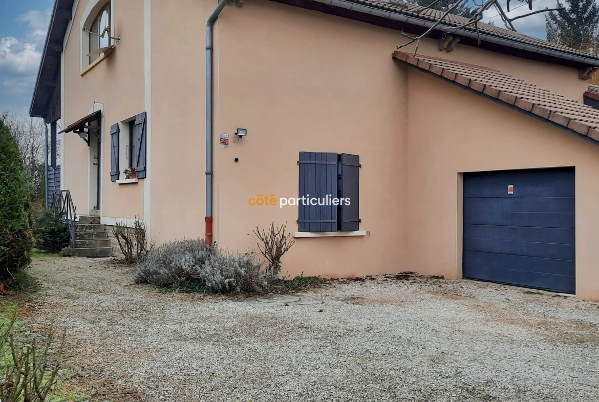 Maison Individuelle à Aumont avec 4 Chambres 