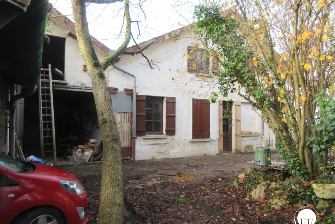 Maison indépendante à Dammartin sur Tigeaux avec beaux volumes 