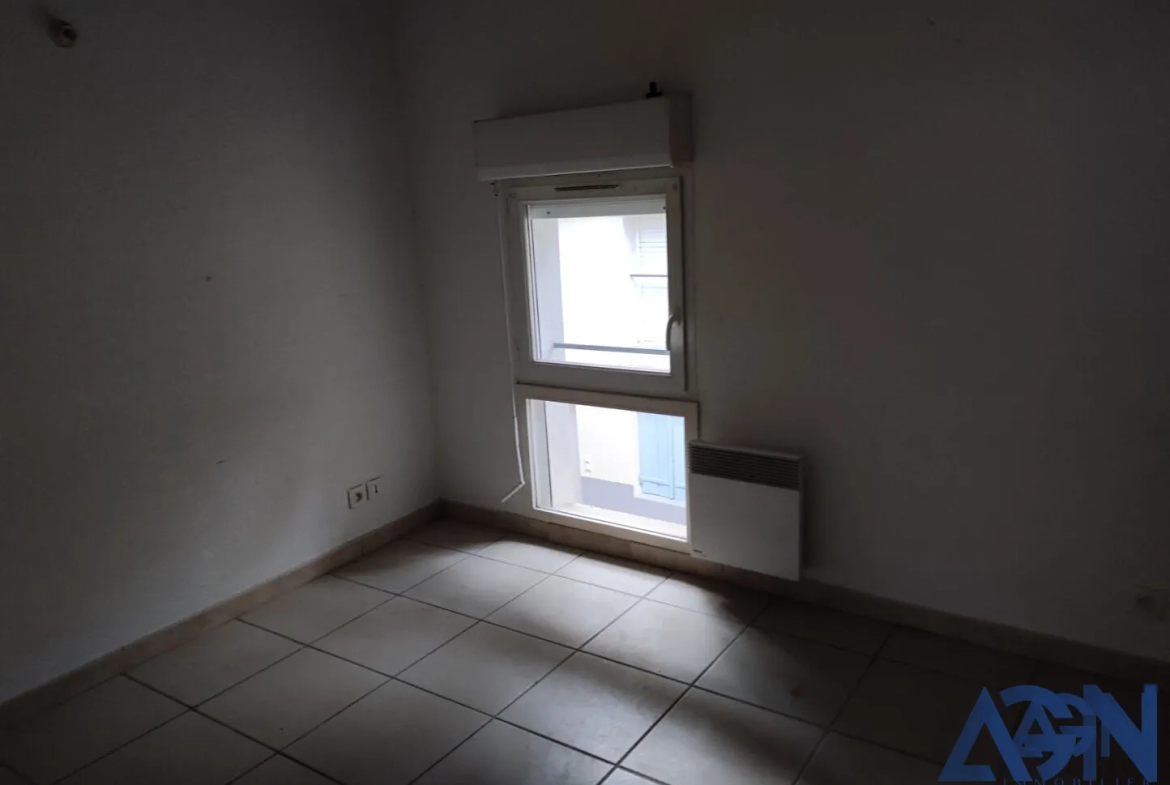 Appartement T3 de 75 m2 à AGDE à rénover 