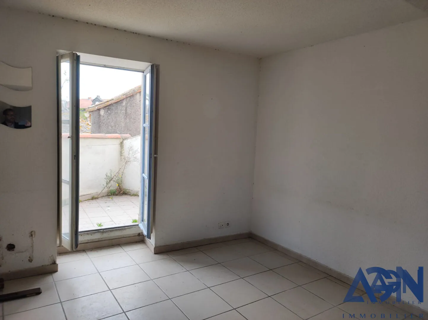 Appartement T3 de 75 m2 à AGDE à rénover 