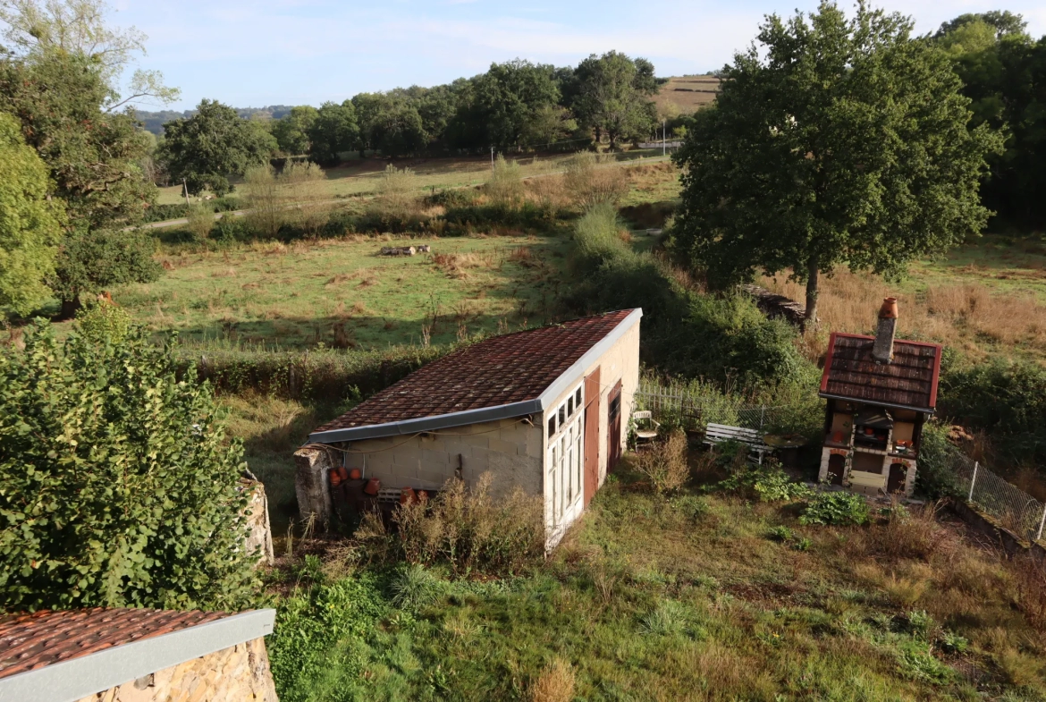 Maison à St Léger du Bois avec 3 chambres - Terrain de 735m2 