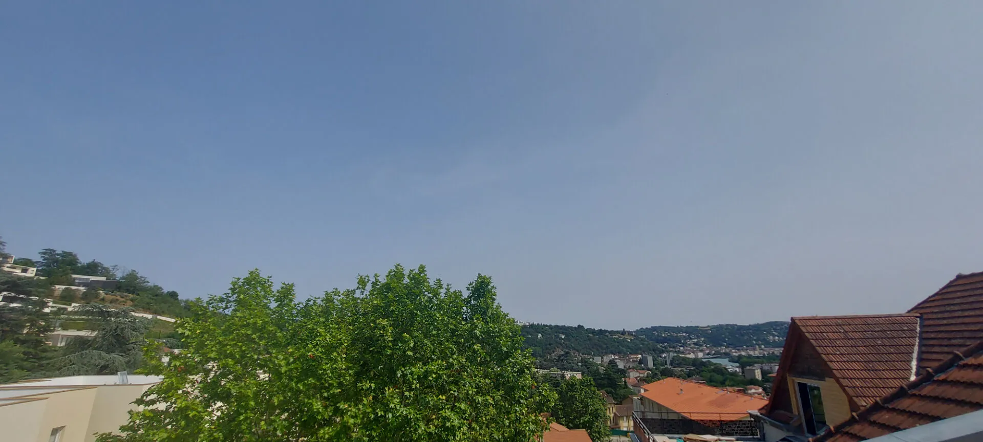 Sale - Loft-type Apartment 112m2 with Terrace in Vienne Nord 