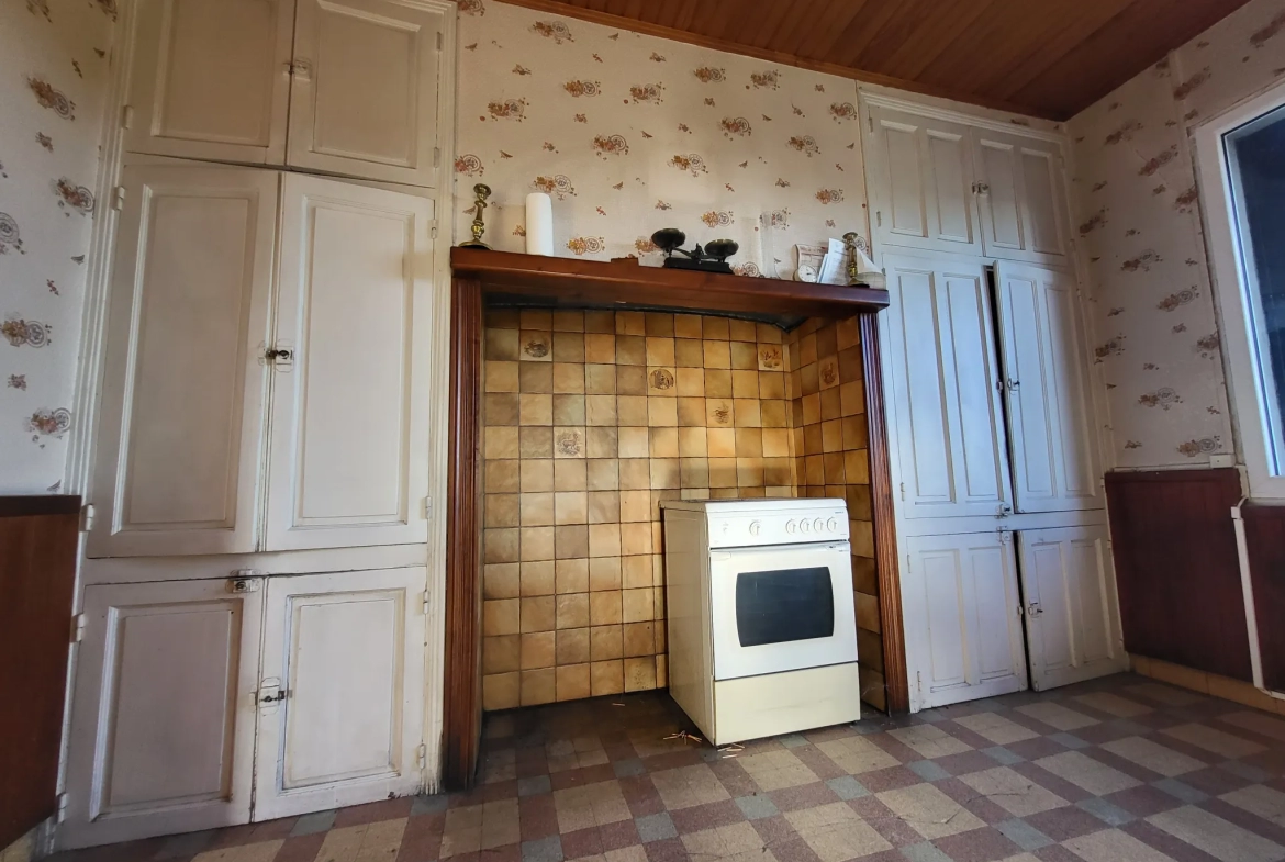 Charming Vineyard House for Sale in Sommières with Garage 