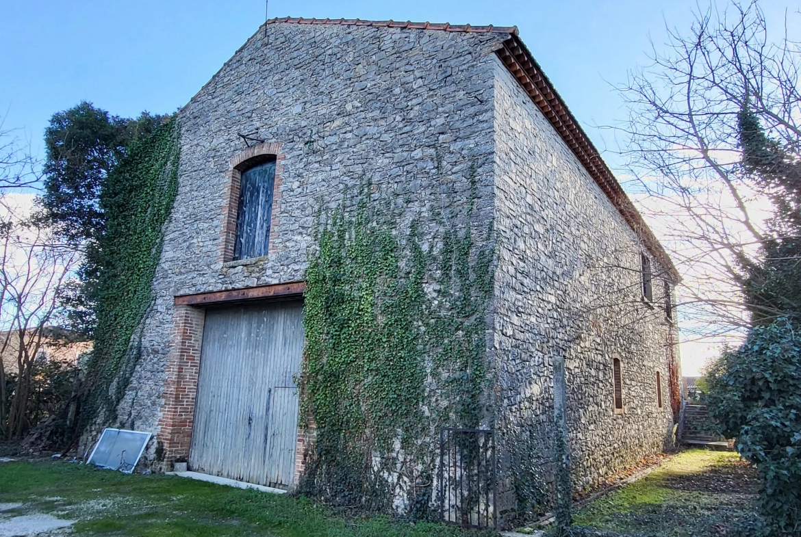 Charming Vineyard House for Sale in Sommières with Garage 