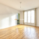 Appartement lumineux de 53m2 avec balcon et cave à Nantes