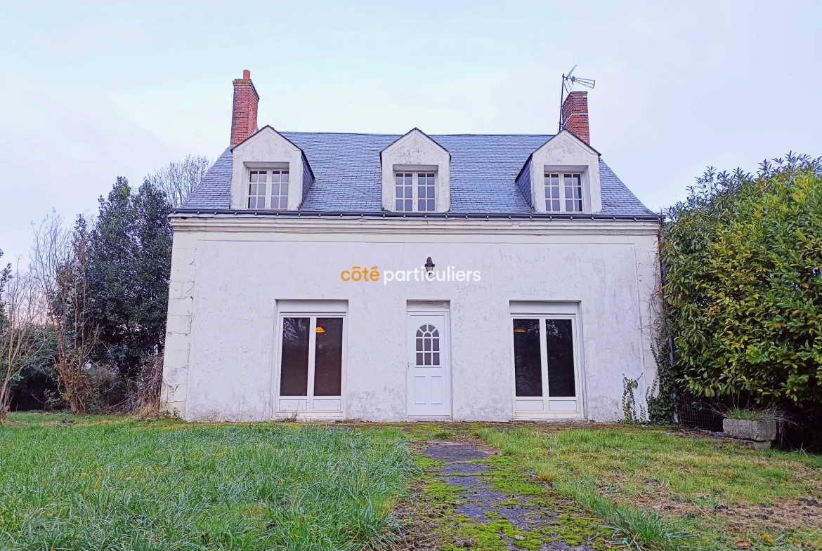 Charmante maison ancienne au calme dans le bourg 