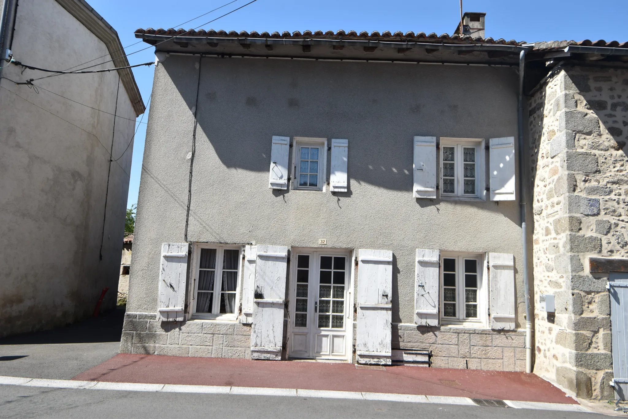 Maison à rénover de 106 m2 à Busserolles 