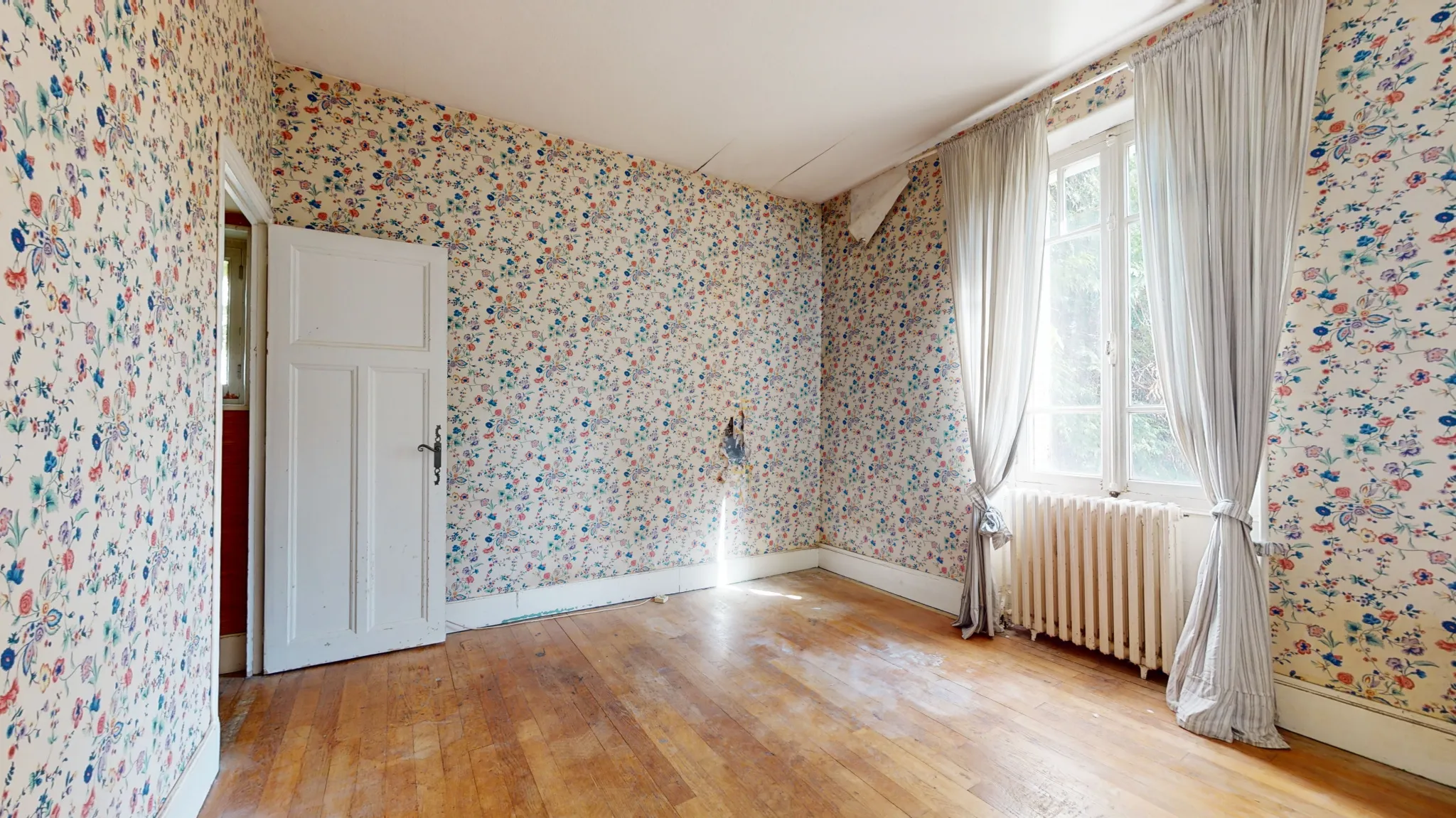 Appartement à rénover avec 4 chambres à Dijon 