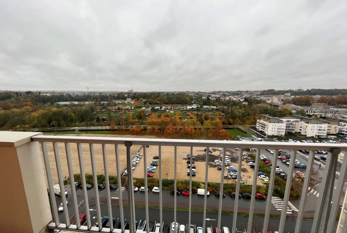 Bel Appartement 4 Pièces à Meaux avec Vue Imprenable 