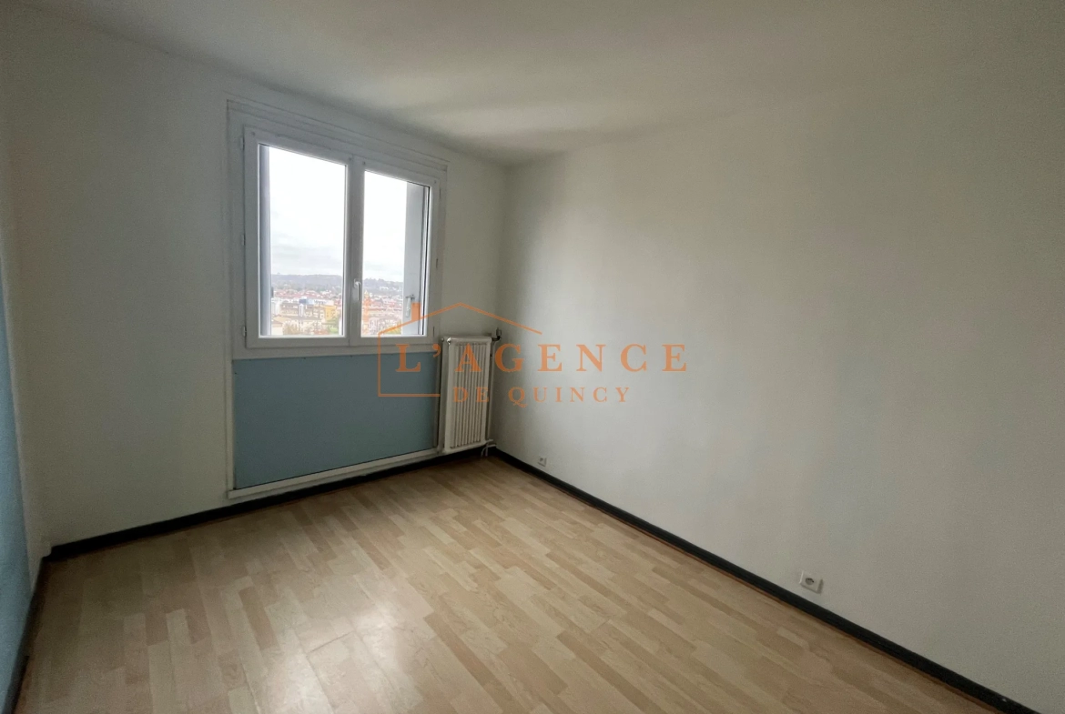 Bel Appartement 4 Pièces à Meaux avec Vue Imprenable 