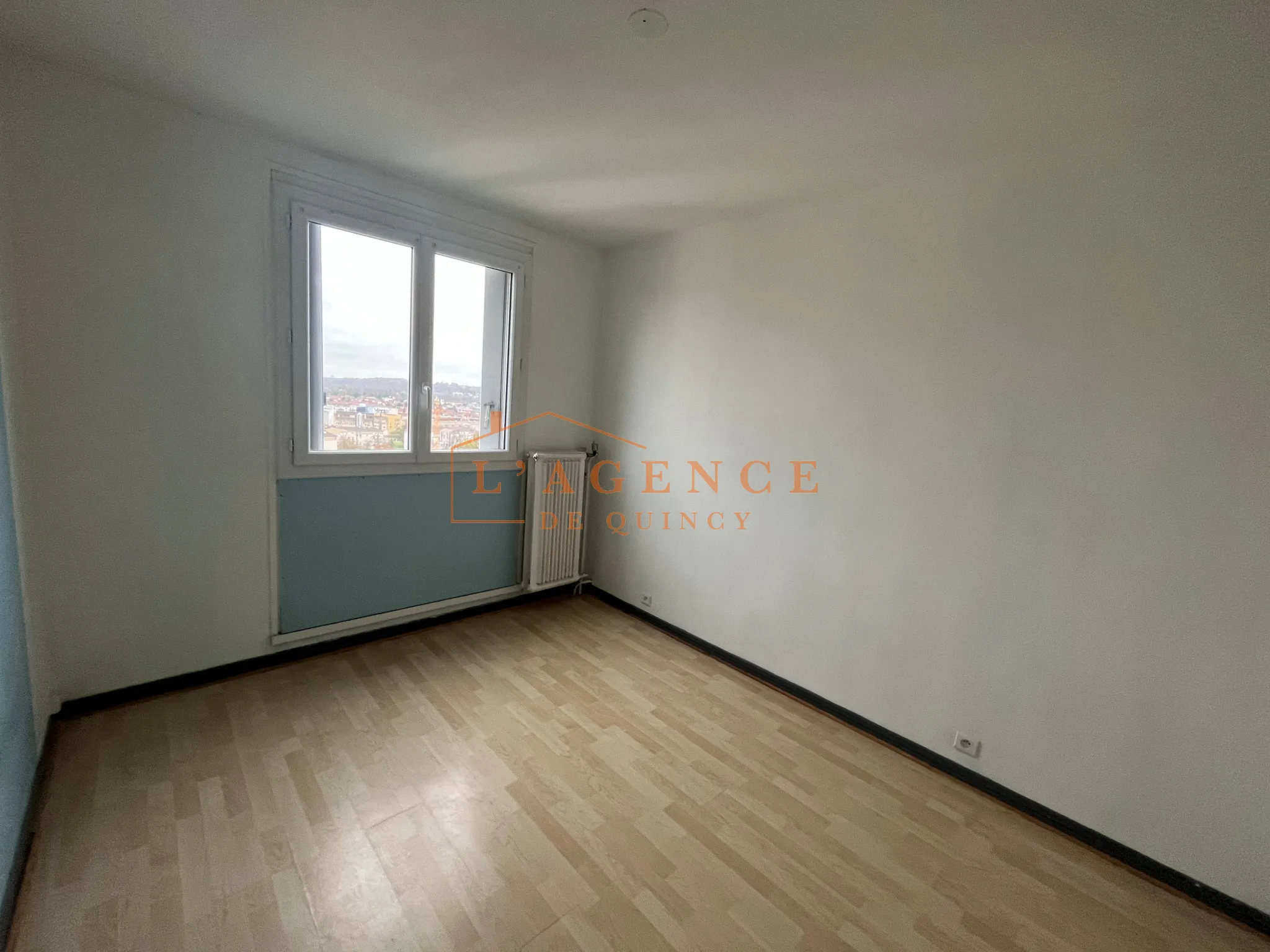 Bel Appartement 4 Pièces à Meaux avec Vue Imprenable 