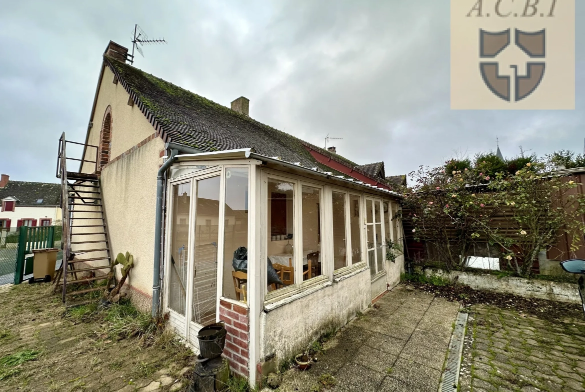 Maison en Brique Rouge à 16 km À l'Ouest de Châteaudun 