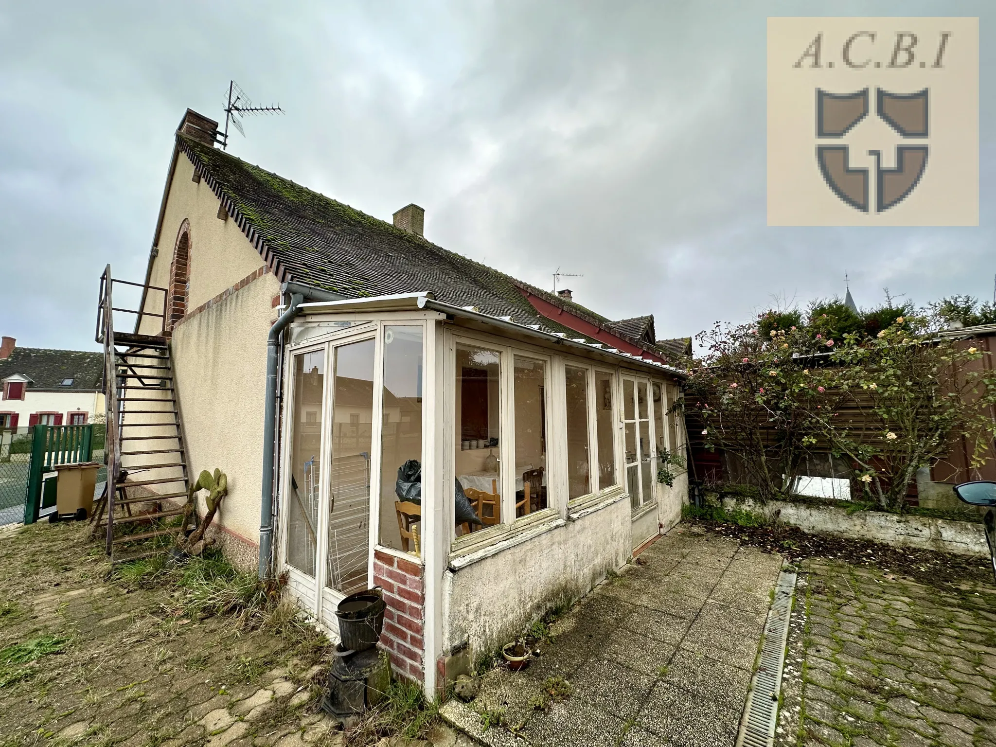 Maison en Brique Rouge à 16 km À l'Ouest de Châteaudun 