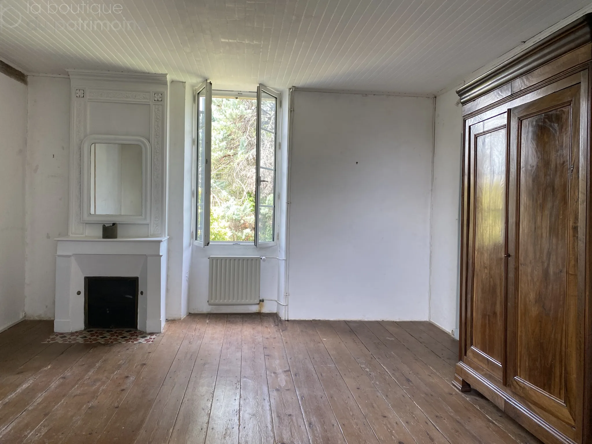 Maison en Pierre à La Réole - 215 m², 4 Chambres 