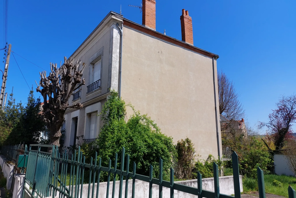 Belle Maison de Maître Lumineuse à Cusset - Proche Vichy 