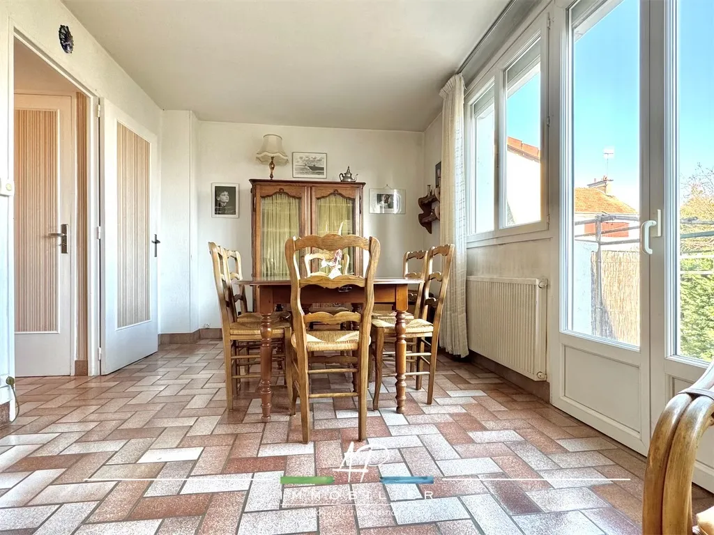 Maison jumelée avec 3 chambres à Dijon 