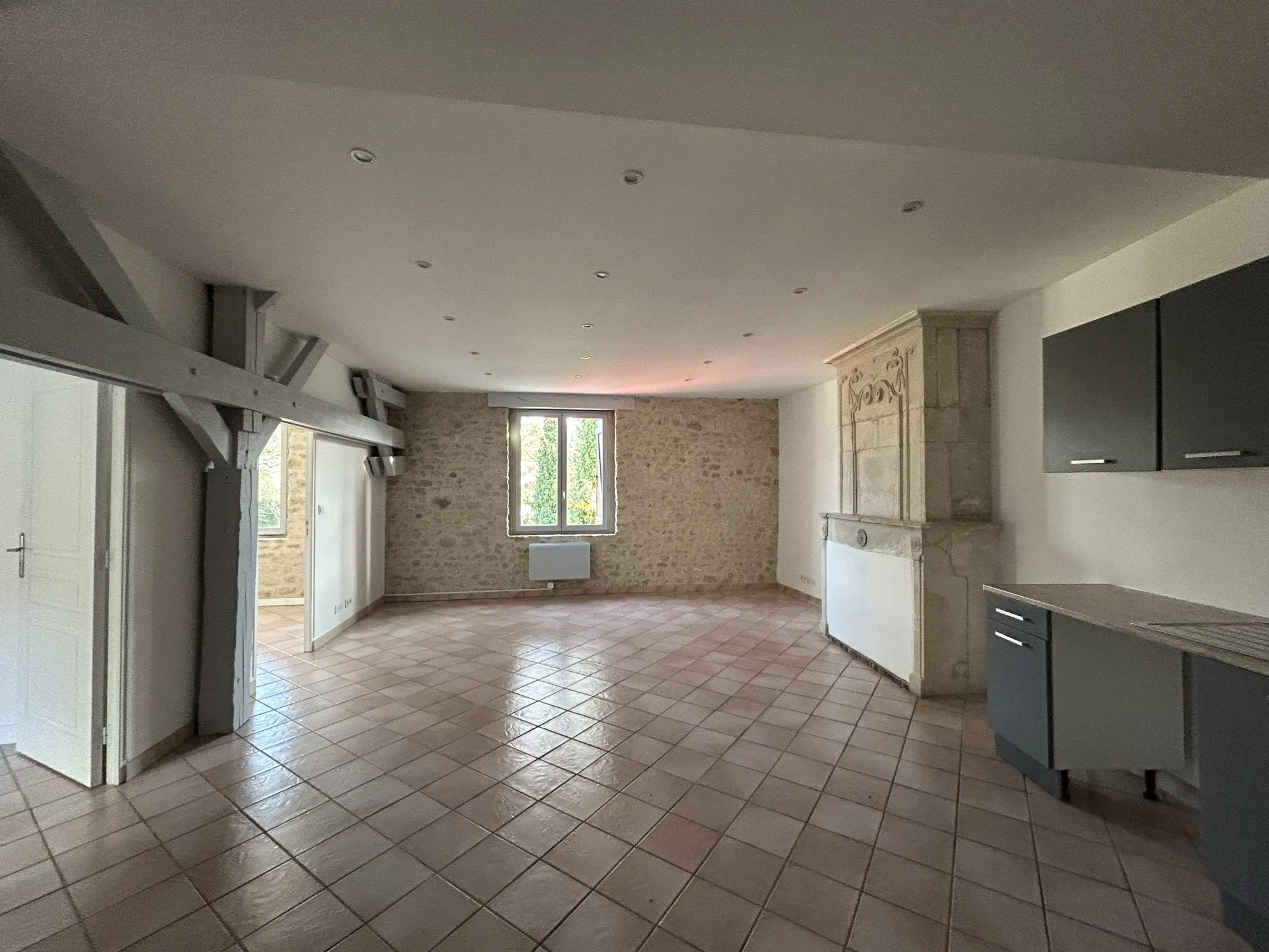 Appartement lumineux de 75m2 à Saclas 