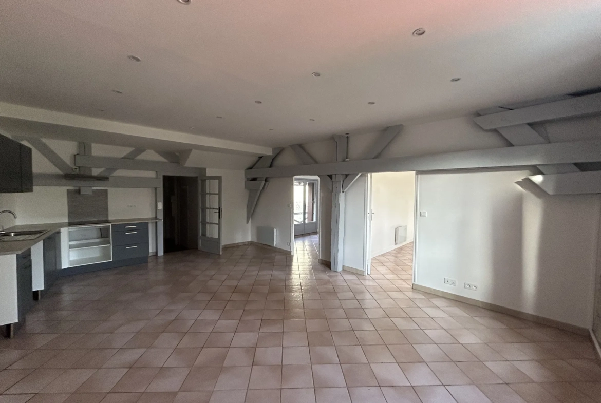 Appartement lumineux de 75m2 à Saclas 