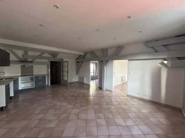 Appartement lumineux de 75m2 à Saclas