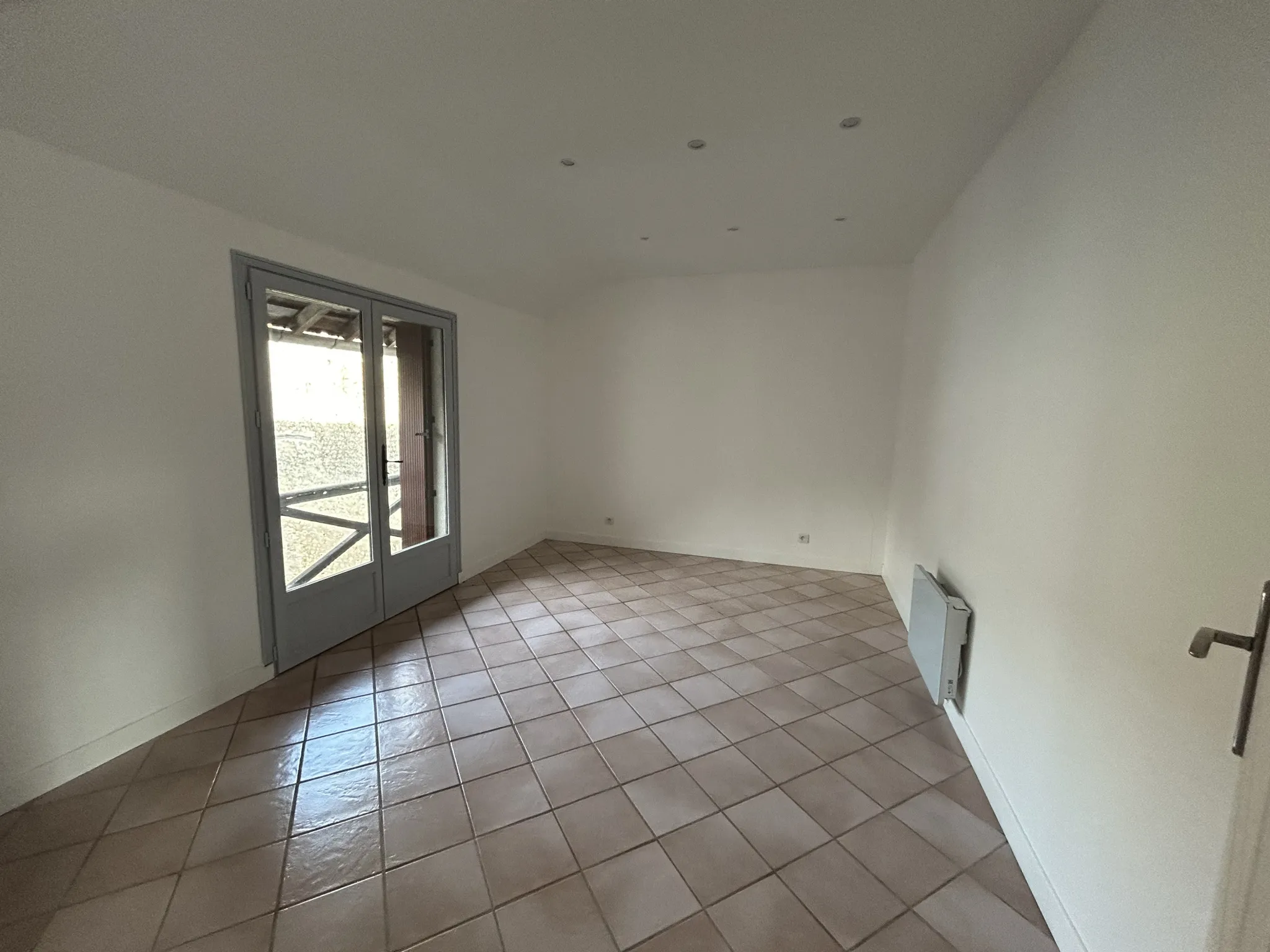 Appartement lumineux de 75m2 à Saclas 