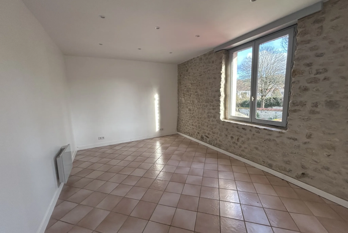 Appartement lumineux de 75m2 à Saclas 