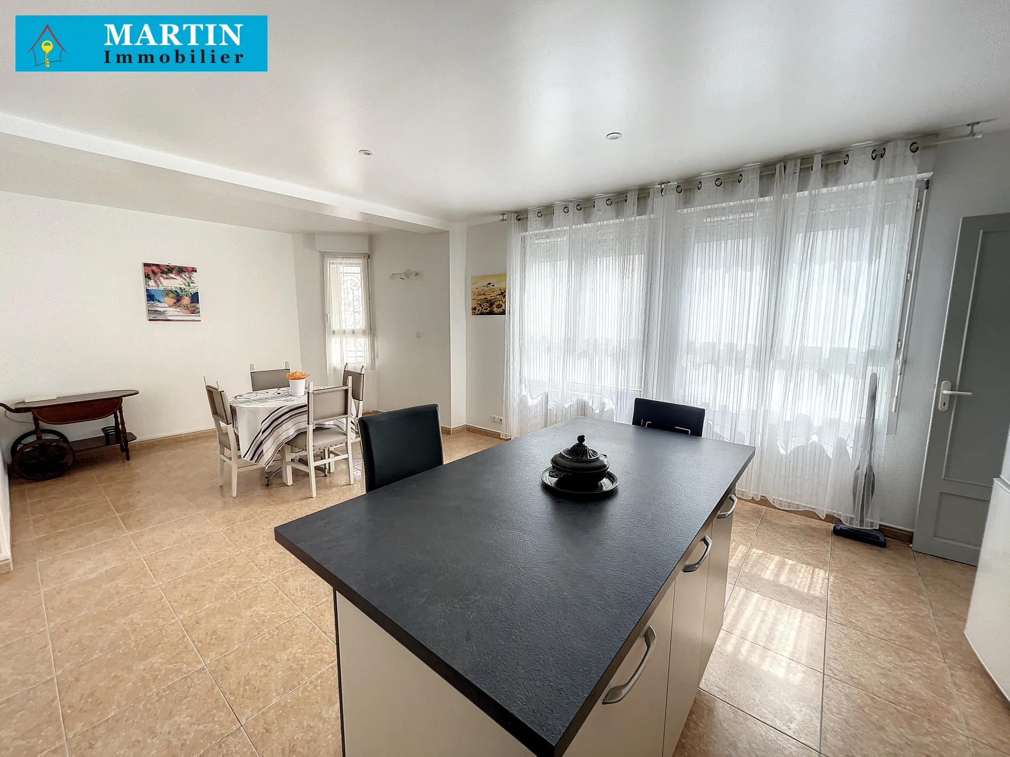 Vente - Grand appartement F4 avec 2 parkings - Céret 