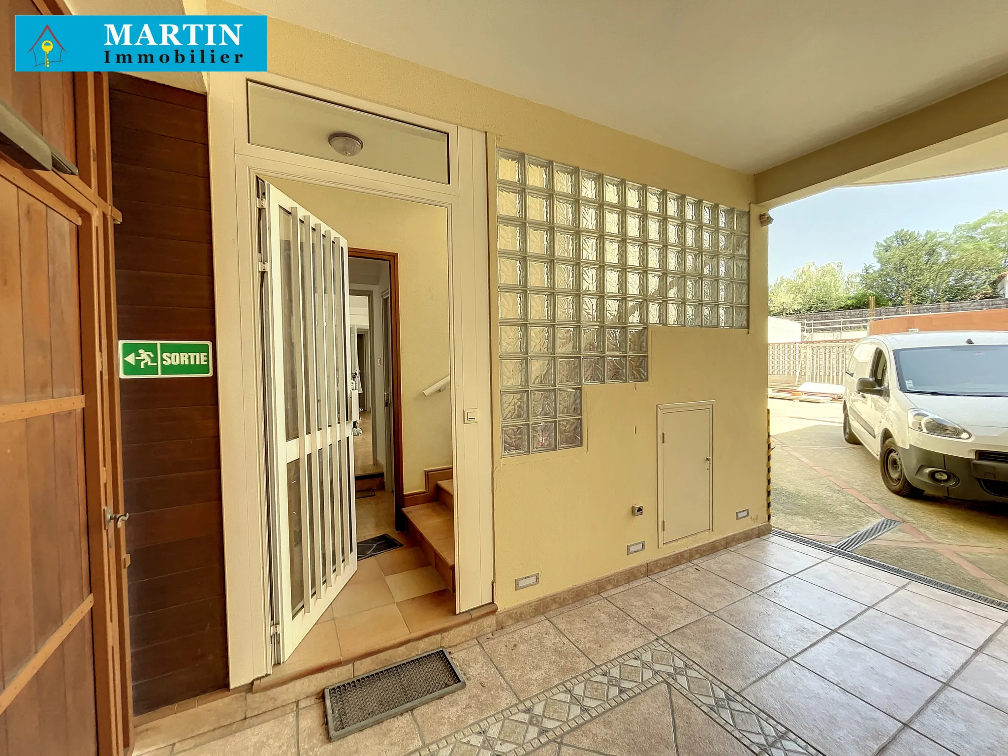 Vente - Grand appartement F4 avec 2 parkings - Céret 