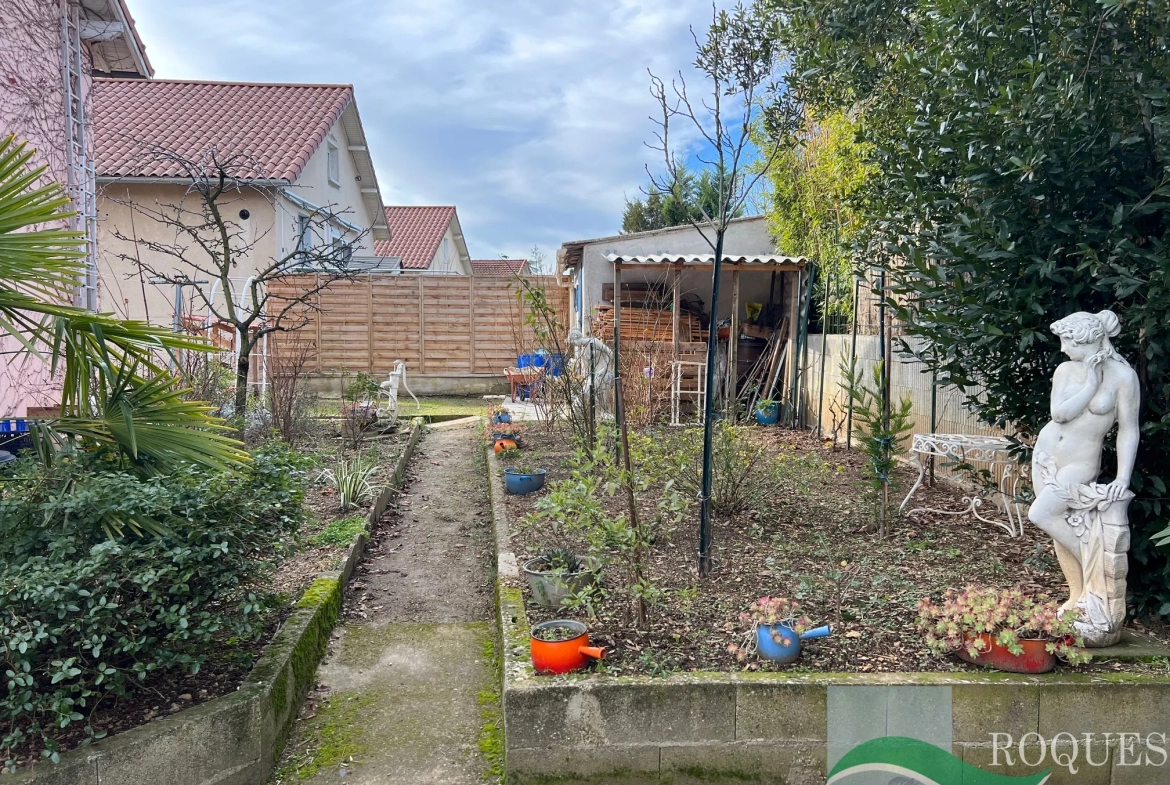 Maison T6 avec jardin à Millau 