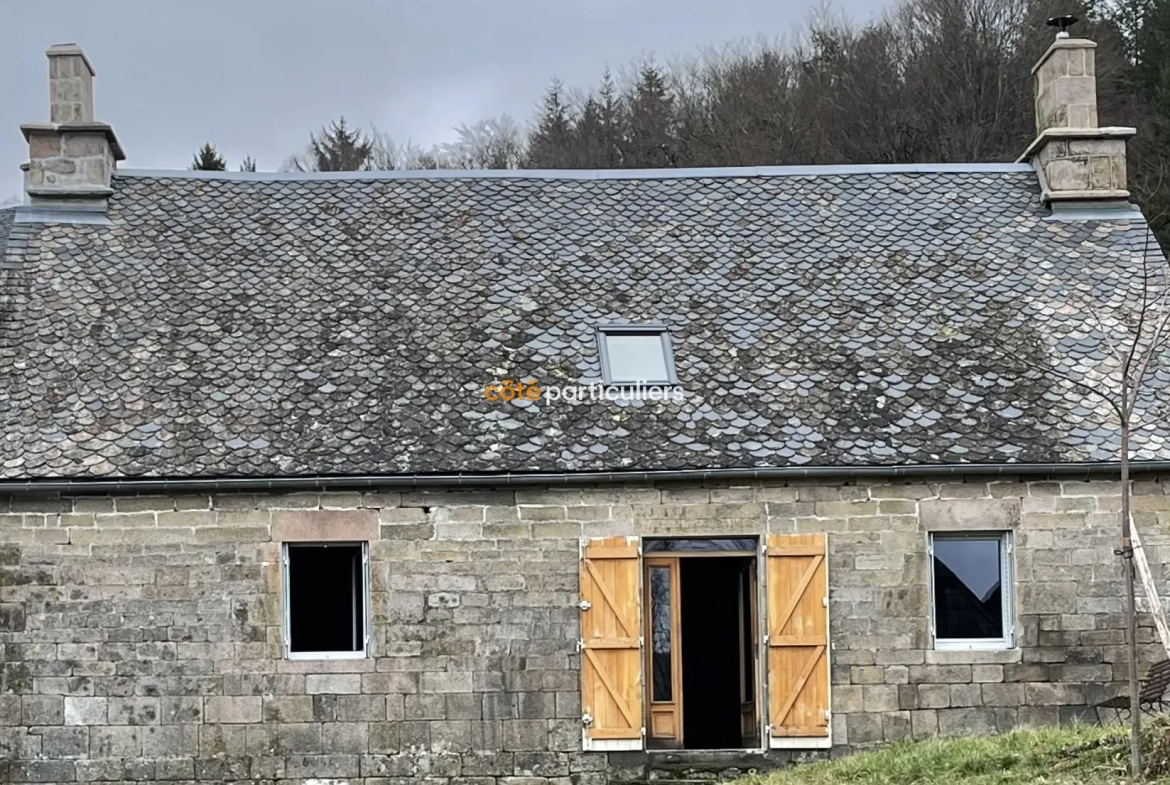 Maison en pierres à rénover près d’Egletons 