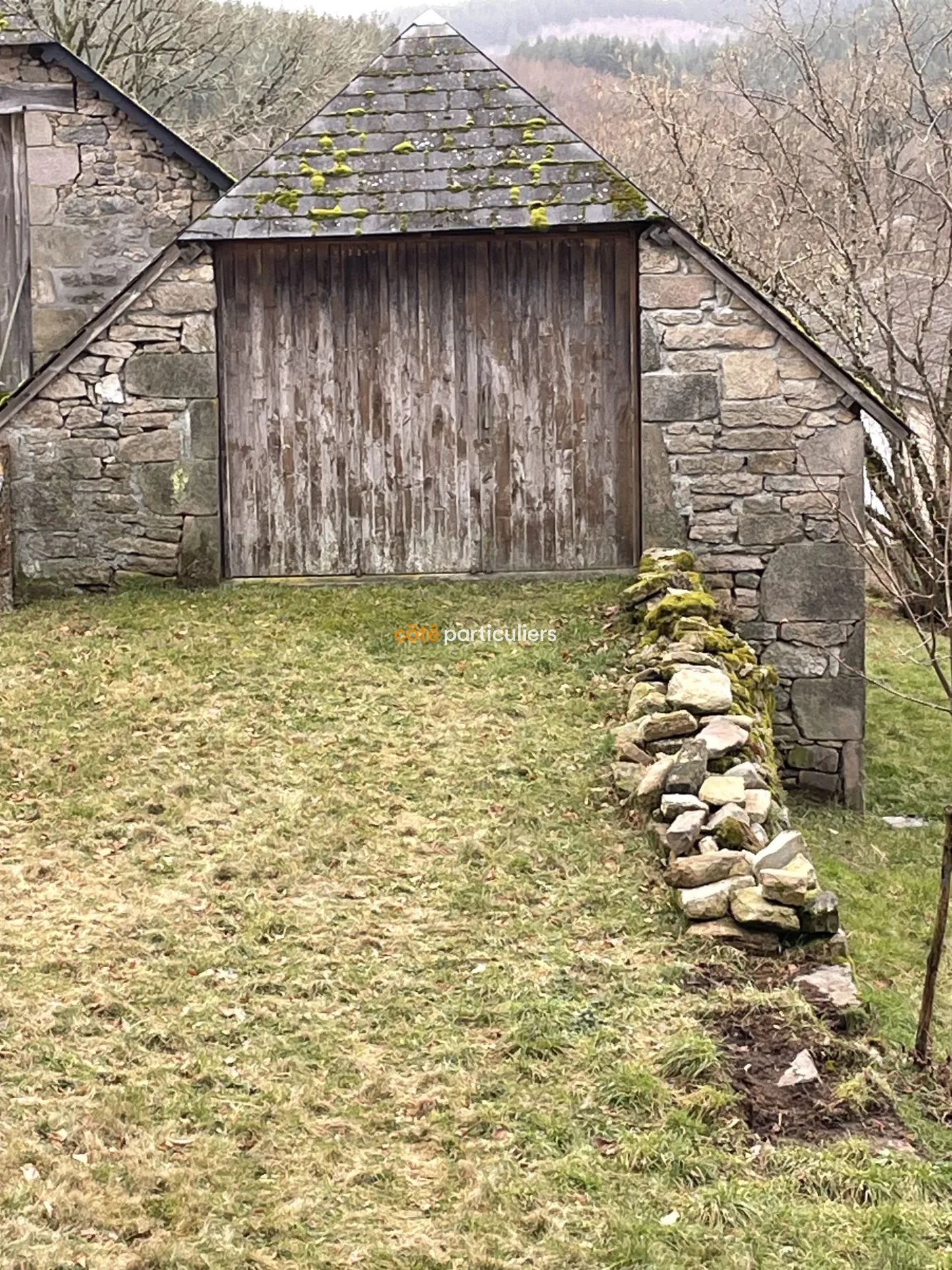 Maison en pierres à rénover près d’Egletons 