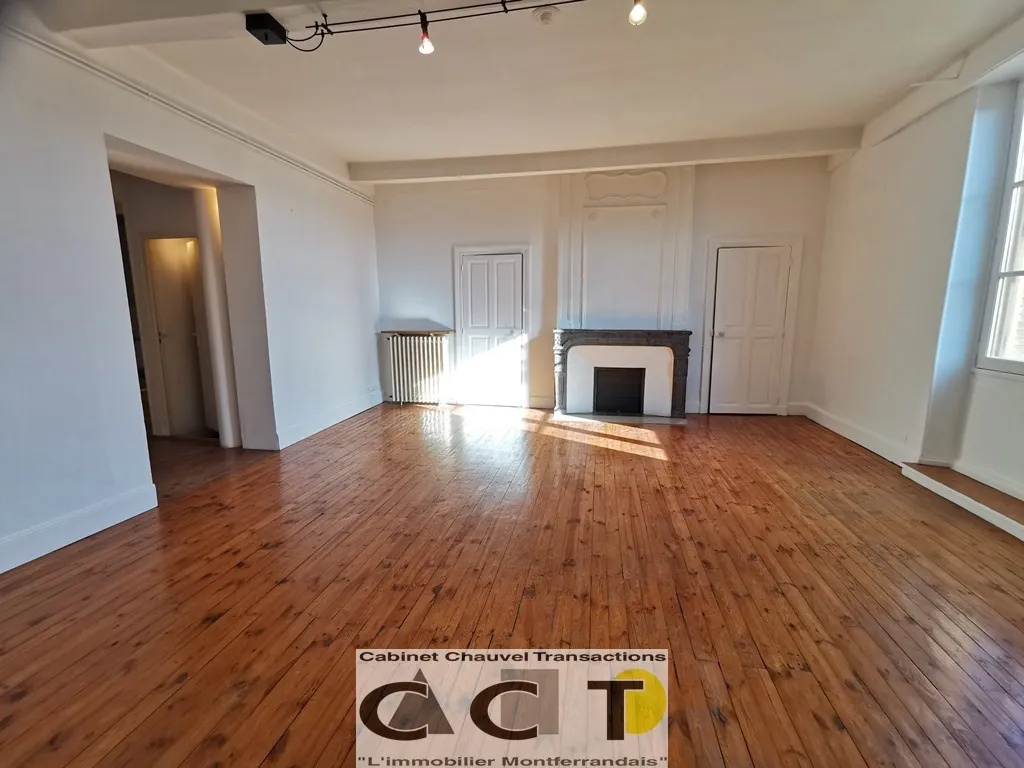 Appartement T5 avec terrasse à Clermont-Ferrand 