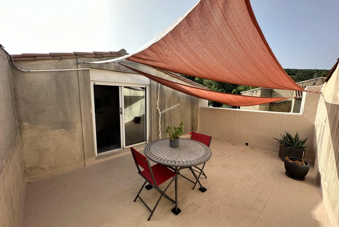 Maison atypique entièrement rénovée avec deux terrasses à Limoux 