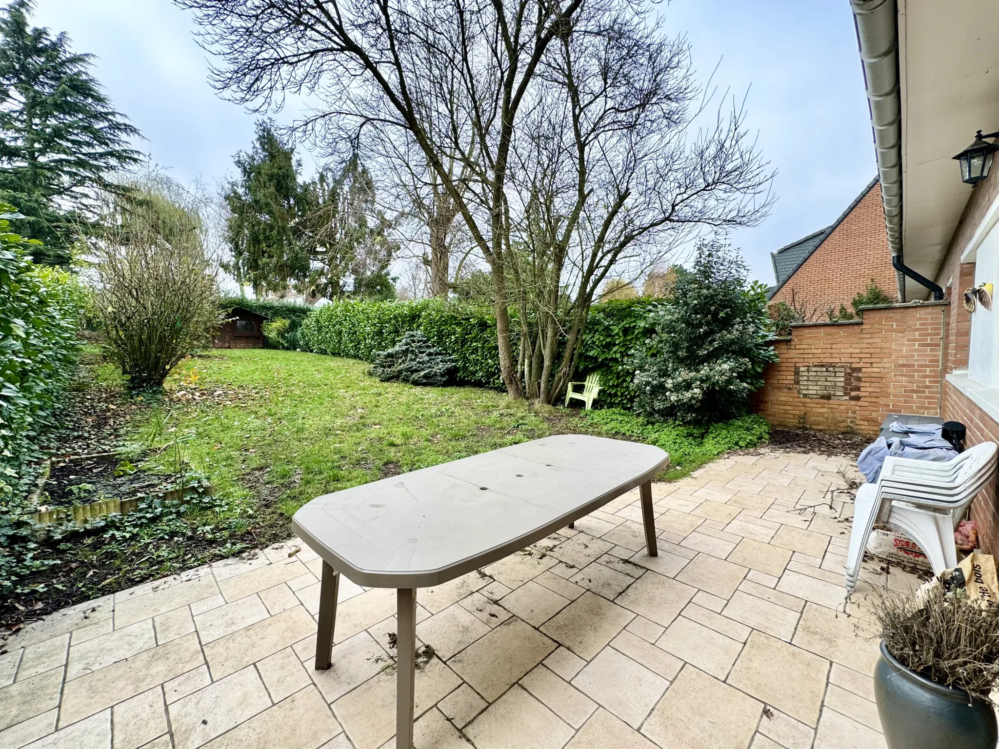 Maison lumineuse à Neuville-en-Ferrain avec Jardin et Garage 