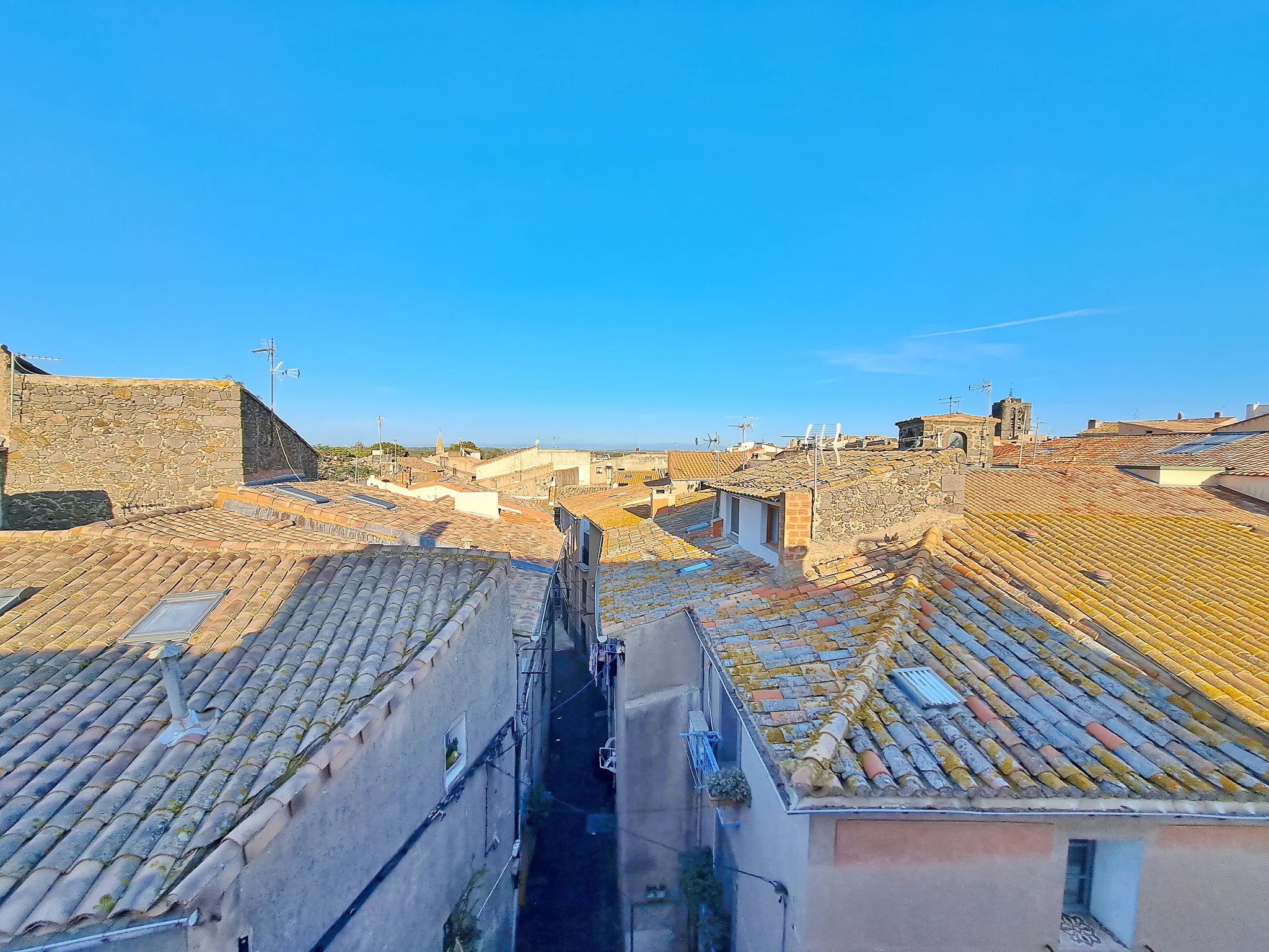 Belle maison de village à réhabiliter à Agde 