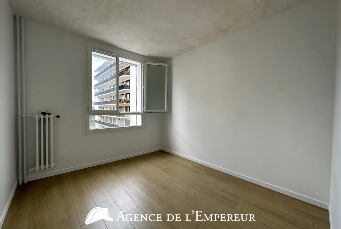 Appartement traversant 4 pièces - Allée des Charmes - Rueil-Malmaison 